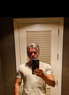 Jose - Male escort in Marbella Photo 3 of 5