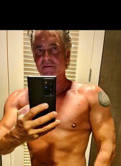 Jose - Male escort in Marbella Photo 4 of 5