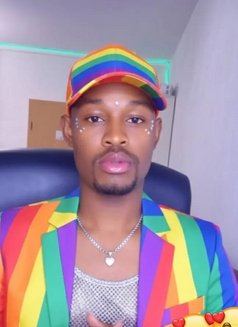 Joseph - Male adult performer in Doha Photo 2 of 3