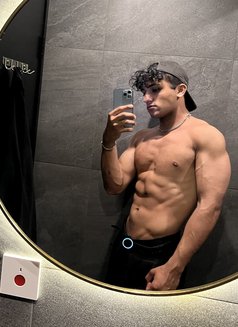 Joseph - Male escort in Hong Kong Photo 2 of 3