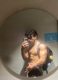 Joseph - Male escort in Hong Kong Photo 4 of 4