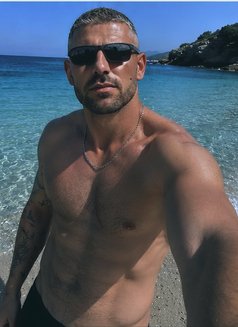 Joseph - Male escort in Limassol Photo 4 of 9