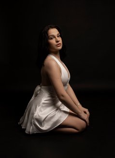 Josephinne - escort in Dubai Photo 6 of 9