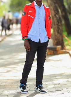 Josh - Male escort in Nairobi Photo 2 of 2