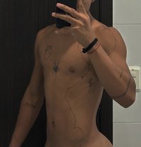 Josh - Male escort in Colombo