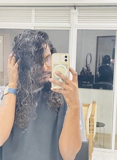 Josh - Male escort in Colombo Photo 2 of 2