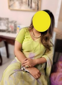 Joshi - escort in New Delhi Photo 4 of 4