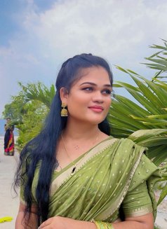 Joshna - Transsexual escort in Hyderabad Photo 2 of 4