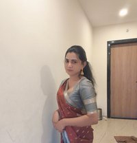 Joshna - Acompañantes transexual in Hyderabad