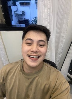Joshua - Male escort in Manila Photo 3 of 14
