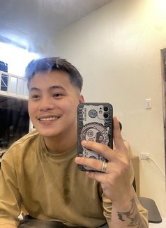 Joshua - Male escort in Manila Photo 5 of 14