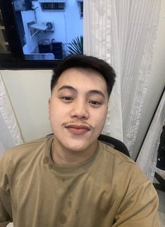 Joshua - Male escort in Manila Photo 6 of 14