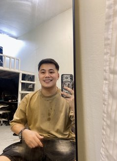 Joshua - Male escort in Manila Photo 9 of 14