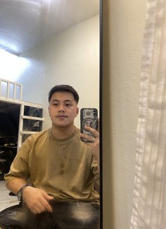 Joshua - Male escort in Manila Photo 10 of 14