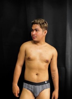 Joshua Urbiztondo - Acompañantes masculino in Makati City Photo 4 of 11