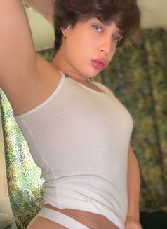 Josyan - Male escort in Dubai Photo 1 of 6