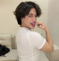 Josyan - Male escort in Riyadh Photo 13 of 13