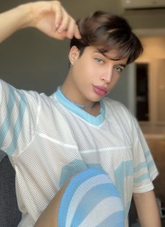 Josyan I have a limited time in Riyadh - Transsexual escort in Riyadh Photo 2 of 9