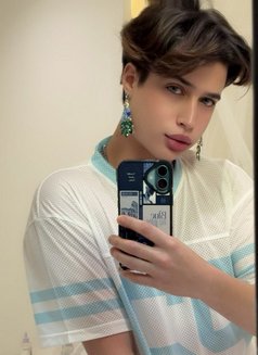 Josyan Here's who made you happy🩵🤍🩵 - Transsexual escort in Riyadh Photo 10 of 10