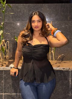Jothi - escort in Pondicherry Photo 2 of 4