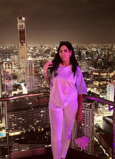 جوليا - escort in Bangkok Photo 3 of 4