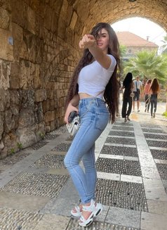 Joumana - puta in Beirut Photo 1 of 3