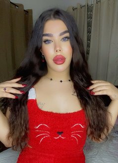 Jounella - Transsexual escort in Beirut Photo 2 of 15