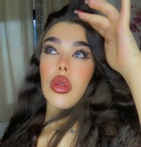 Jounella - Transsexual escort in Beirut