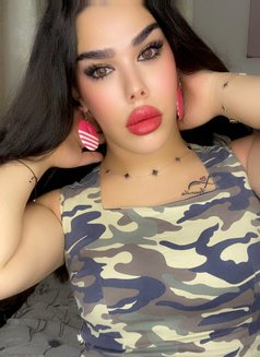 Jounella - Transsexual escort in Beirut Photo 6 of 15