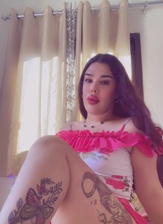 Jounella - Transsexual escort in Beirut Photo 7 of 15
