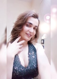 Joury - Transsexual escort in Beirut Photo 2 of 3