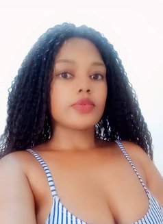 Jovianah - escort in Jeddah Photo 1 of 4