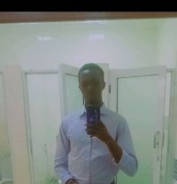 Joweey - masseur in Nairobi