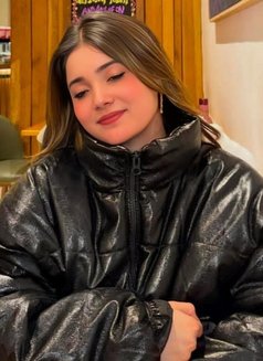 Mishi - escort in Dubai Photo 1 of 3