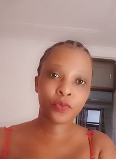 JOY AFRICAN ESCORT +91/69090/15255 - puta in Noida Photo 2 of 5