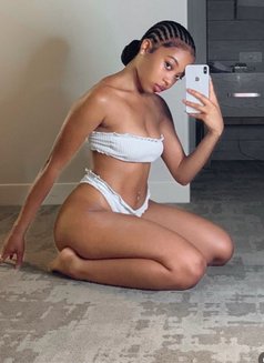 Joy anal service available - escort in Riyadh Photo 4 of 5