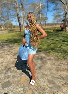 Joy - escort in Şalālah Photo 6 of 6