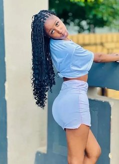 Joy - escort in Noida Photo 2 of 4