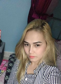 Joy - escort in Taipei Photo 4 of 9