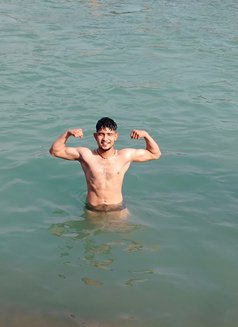 Joy - Male escort in New Delhi Photo 5 of 15