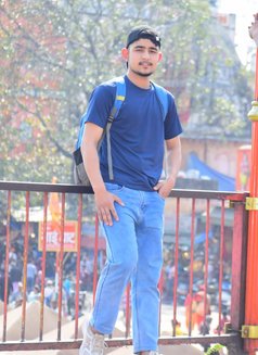 Joy - Male escort in New Delhi Photo 7 of 15