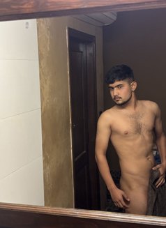 Joy - Male escort in New Delhi Photo 10 of 15