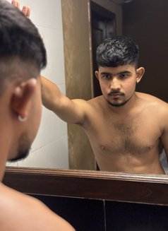 Joy - Male escort in New Delhi Photo 11 of 15