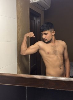 Joy - Male escort in New Delhi Photo 14 of 15