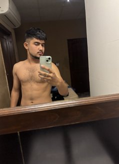 Joy - Male escort in New Delhi Photo 15 of 15