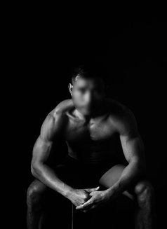 Joy - Acompañantes masculino in Bali Photo 3 of 4