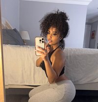 Joy - escort in Muscat