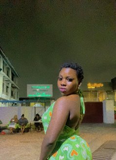 Joy - escort in Accra Photo 5 of 7