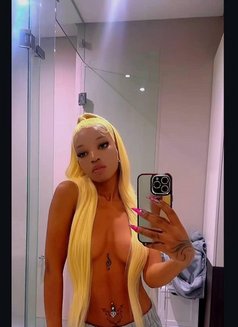 Joy Queen girlfriend experience - puta in Gurgaon Photo 2 of 5