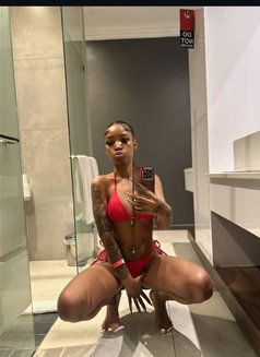 Joy Queen girlfriend experience - puta in Gurgaon Photo 5 of 5